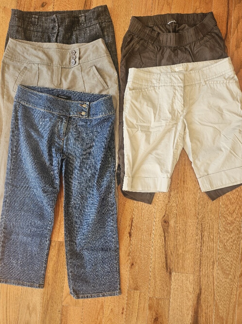 Womens Capris Bundle & Pair Of Shorts